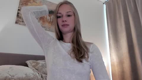 Alice  online show from September 2025 12:27:02 PM