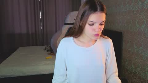 Snapshot of magic_shy chatting on September 2025 01:32:02 AM Merry online show from September 2025 01:32:02 AM