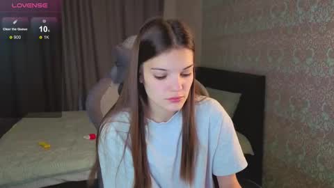 Snapshot of magic_shy chatting on October 2025 01:24:01 AM Merry online show from October 2025 01:24:01 AM