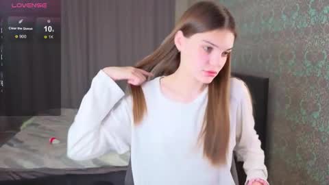 Snapshot of magic_shy chatting on November 2025 01:28:01 AM Merry online show from November 2025 01:28:01 AM