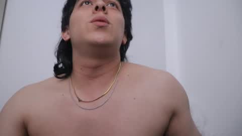 Snapshot of magic_tony chatting on May 2026 10:59:01 PM Tony Hoffa online show from May 2026 10:59:01 PM