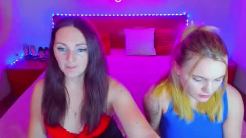 Lili and Bella online show from December 2024 02:17:02 PM