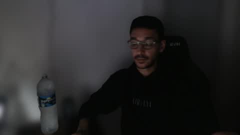 Snapshot of magicjawn chatting on November 2025 05:18:02 AM magicjawn online show from November 2025 05:18:02 AM