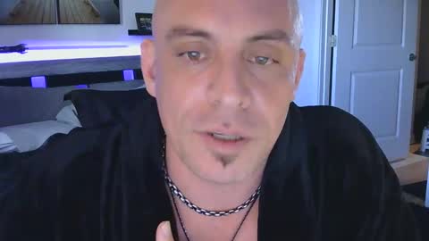 Snapshot of magicmike1110 chatting on November 2025 05:59:01 PM magicmike1110 online show from November 2025 05:59:01 PM