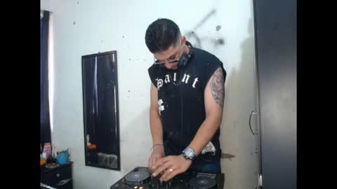 BRAYAN online show from November 2025 07:57:01 PM