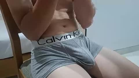 Snapshot of magicstick3003 chatting on October 2025 08:57:02 AM Eli online show from October 2025 08:57:02 AM