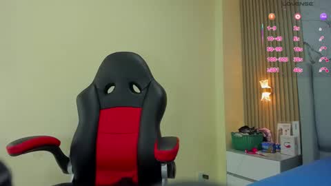 Snapshot of magievans1 chatting on November 2025 12:37:02 PM magievans1 online show from November 2025 12:37:02 PM