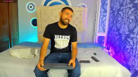 Snapshot of magnus_alejo chatting on June 2026 11:47:02 AM Magnus Alejo online show from June 2026 11:47:02 AM