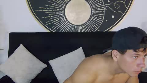 Magnus online show from December 2025 01:30:01 PM