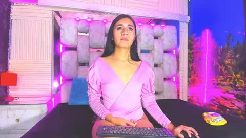 mahiara hot online show from May 2026 01:30:01 PM