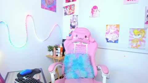   online show from October 2025 03:01:01 PM