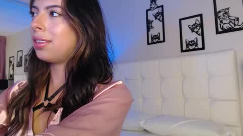 Snapshot of maia_reficco chatting on February 2026 12:09:01 PM Maia Reficco online show from February 2026 12:09:01 PM