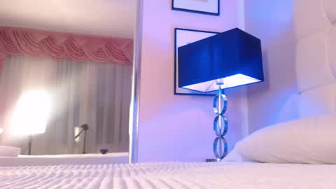 Snapshot of maia_reficco chatting on March 2026 12:22:02 PM Maia Reficco online show from March 2026 12:22:02 PM