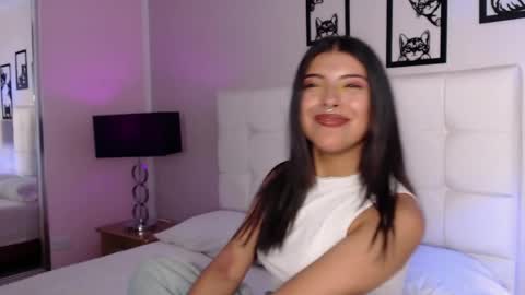 Snapshot of maia_reficco chatting on June 2026 07:59:01 PM Maia Reficco online show from June 2026 07:59:01 PM