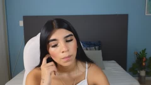 Snapshot of maiaa_ruiz chatting on January 2025 01:08:01 PM Maiaa Ruiz online show from January 2025 01:08:01 PM
