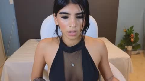 Snapshot of maiaa_ruiz chatting on January 2025 03:49:02 PM Maiaa Ruiz online show from January 2025 03:49:02 PM