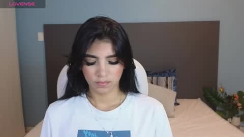 Snapshot of maiaa_ruiz chatting on February 2025 12:39:02 PM Maiaa Ruiz online show from February 2025 12:39:02 PM