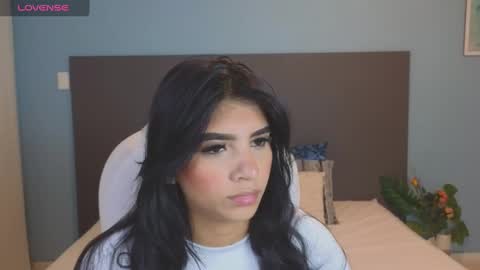 Snapshot of maiaa_ruiz chatting on February 2025 01:11:02 PM Maiaa Ruiz online show from February 2025 01:11:02 PM