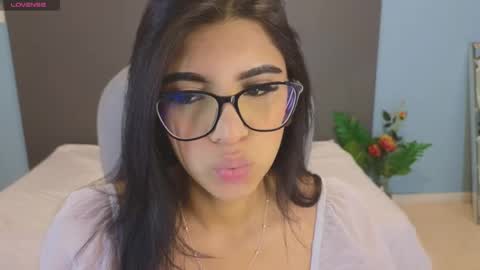 Snapshot of maiaa_ruiz chatting on September 2025 02:38:02 PM Maiaa Ruiz online show from September 2025 02:38:02 PM