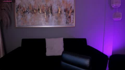  Maia  online show from March 2026 05:41:02 PM