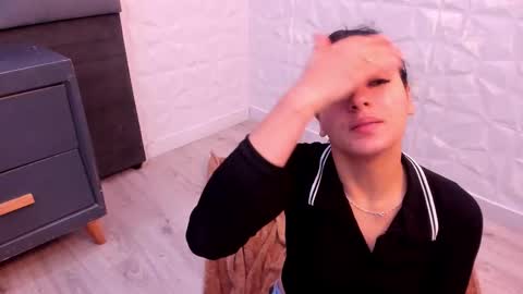 Maia  online show from October 2025 01:34:01 PM