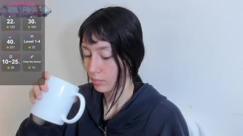 Snapshot of maibys_cute chatting on September 2025 04:57:02 AM maibys online show from September 2025 04:57:02 AM