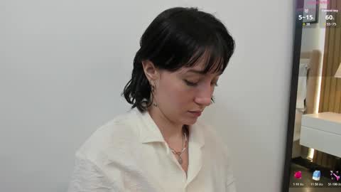 Snapshot of maibys_cute chatting on November 2025 03:42:02 AM maibys online show from November 2025 03:42:02 AM