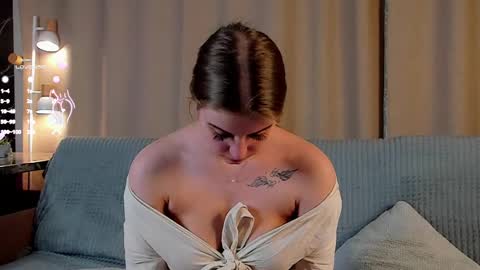 Lucy online show from February 2025 01:38:02 PM