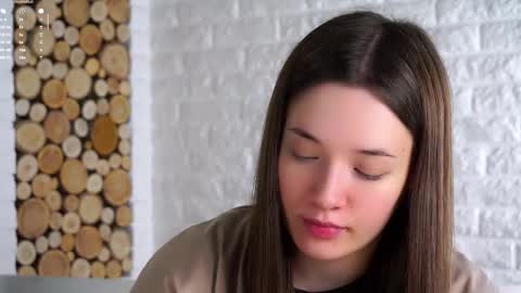 Lucy online show from November 2025 02:12:01 AM