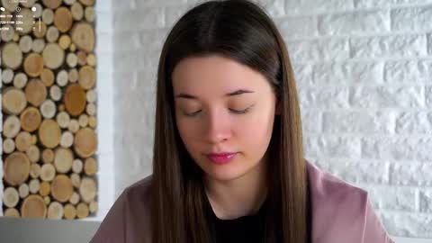 Lucy online show from November 2025 02:25:02 AM