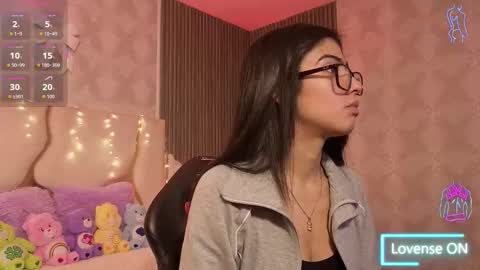 maiily_tay online show from January 2026 11:47:01 AM