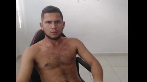 maicol online show from October 2025 08:08:01 PM