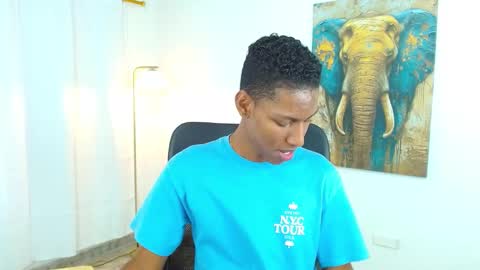 Snapshot of maiki18 chatting on September 2025 09:07:02 PM I am Maik online show from September 2025 09:07:02 PM