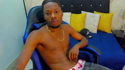 Snapshot of maikol_monstercock chatting on November 2025 02:22:02 AM M A I K O L -- M O N S T E R C O C L online show from November 2025 02:22:02 AM