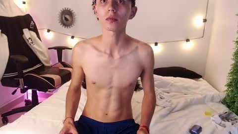 Maiky Cooper online show from February 2025 11:33:02 AM