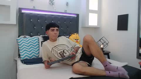 Maiky Cooper online show from March 2025 04:28:01 AM