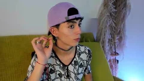 Maiky Cooper online show from October 2025 06:06:01 PM