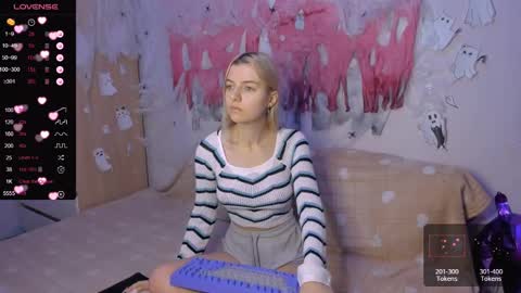 Your kitty online show from December 2024 02:59:02 AM