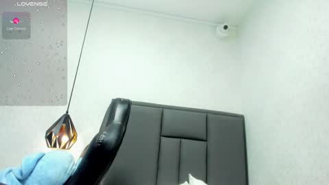 Snapshot of mailylove1 chatting on February 2025 03:36:02 PM  M A I L Y  online show from February 2025 03:36:02 PM