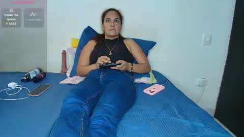 Snapshot of maira_milf chatting on July 2026 10:34:02 PM Maira online show from July 2026 10:34:02 PM