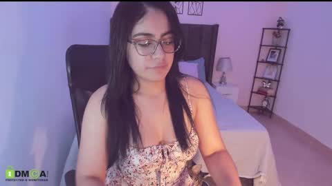 Maite online show from October 2025 04:53:02 AM