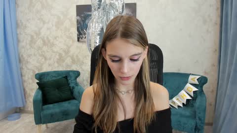 Snapshot of make_love_1 chatting on January 2025 09:52:02 AM Chloe online show from January 2025 09:52:02 AM