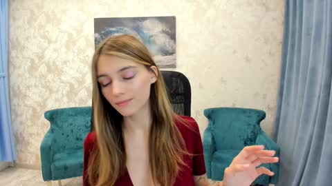 Snapshot of make_love_1 chatting on January 2025 03:41:01 AM Chloe online show from January 2025 03:41:01 AM