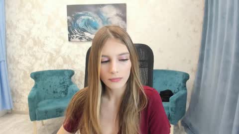 Snapshot of make_love_1 chatting on February 2025 06:44:01 AM Chloe online show from February 2025 06:44:01 AM