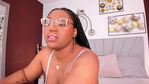 Snapshot of makena_gh chatting on November 2025 03:17:01 AM makena online show from November 2025 03:17:01 AM