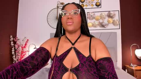 Snapshot of makena_gh chatting on November 2025 04:45:02 AM makena online show from November 2025 04:45:02 AM