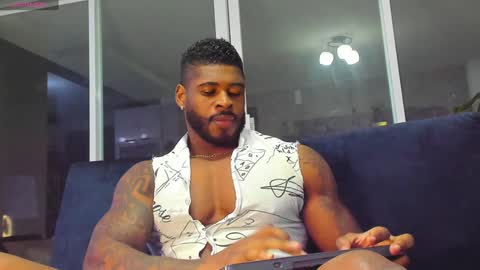 Snapshot of makonneen chatting on December 2024 03:52:02 AM Makonnen online show from December 2024 03:52:02 AM