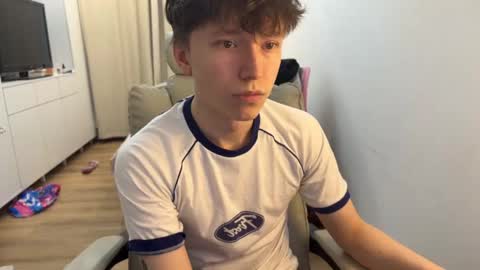 Snapshot of malcolm_yang chatting on October 2025 01:29:01 PM Tom and Mark 3 online show from October 2025 01:29:01 PM