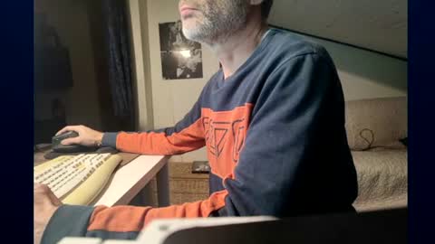 malebitch99999 online show from December 2025 07:46:02 AM