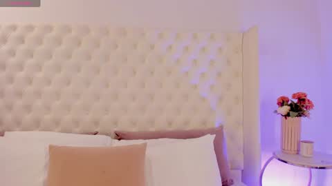 Snapshot of malena_angel_ chatting on February 2025 09:15:02 PM Malena Angel online show from February 2025 09:15:02 PM